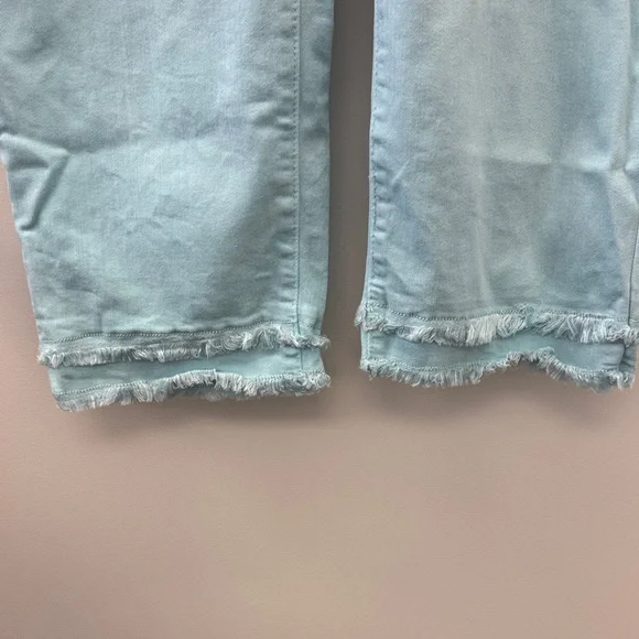 Chico's Soft Aqua Cropped Jeans Size 3 (16) - Picture 2 of 6